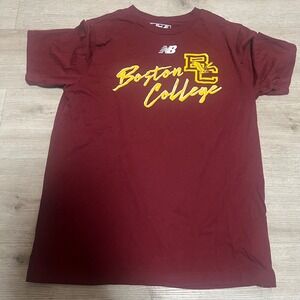 New Balance Boston College Eagles T Shirt Mens Large‎ Maroon Gold NCAA